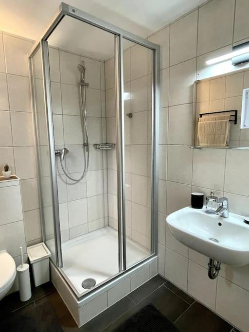 אסשפנבורג Gemuetliche Wohnung In Ruhigem Wohngebiet מראה חיצוני תמונה