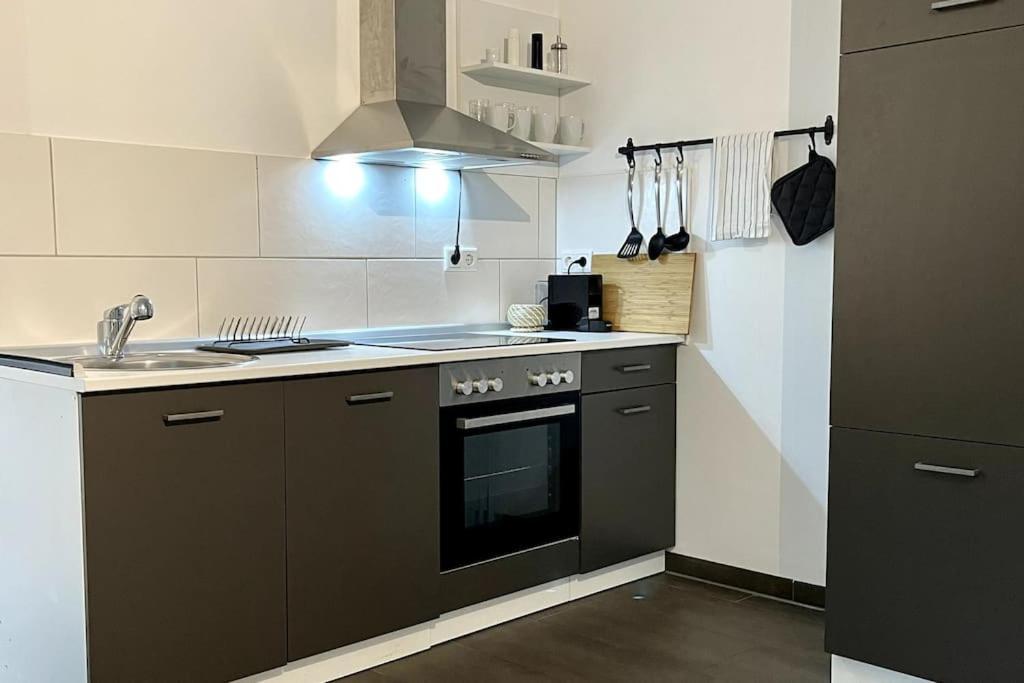 אסשפנבורג Gemuetliche Wohnung In Ruhigem Wohngebiet מראה חיצוני תמונה