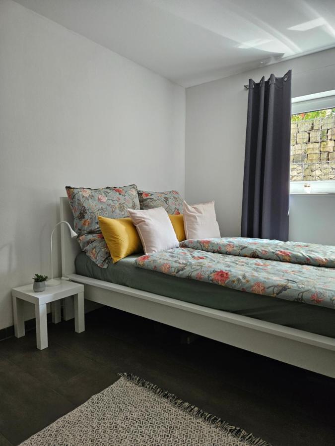 אסשפנבורג Gemuetliche Wohnung In Ruhigem Wohngebiet מראה חיצוני תמונה